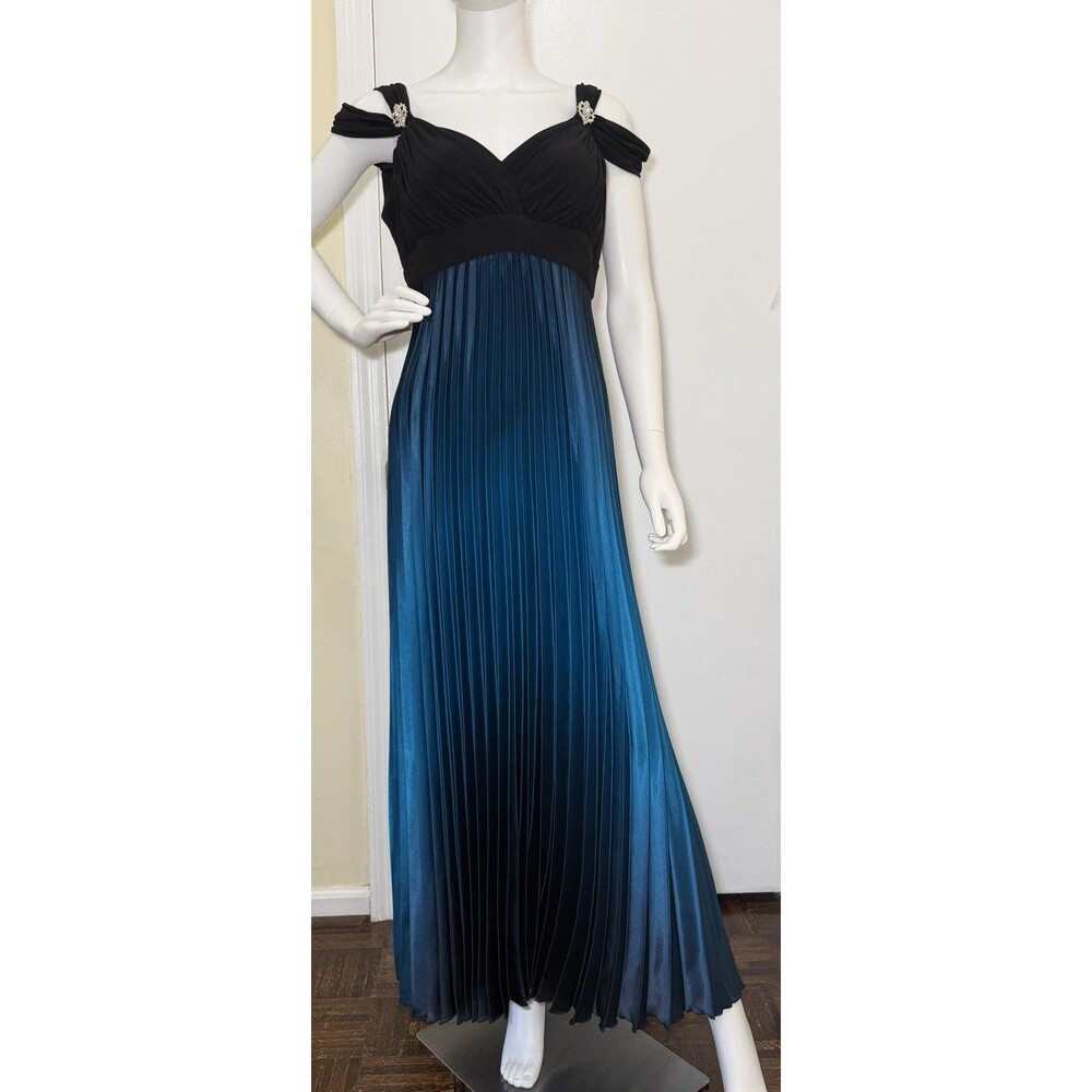 Betsy & Adam Size 12 Teal Black Ombre Pleated Rhinestone Cold Shoulder Gown